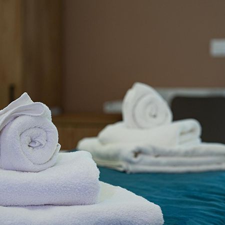 B&B Alba Terrasini Eksteriør billede